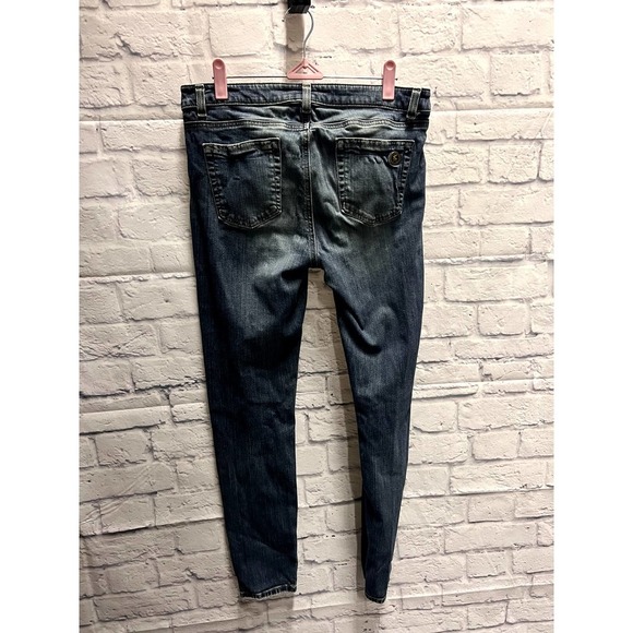 MK Jeans- Light/ Medium Wash - Picture 3 of 6